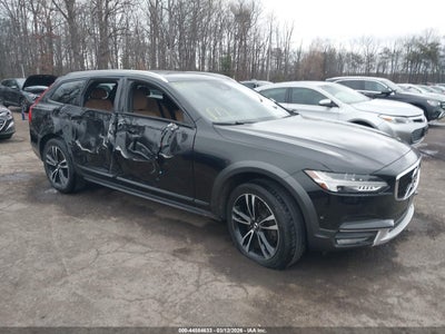 VOLVO V90 CROSS COUNTRY 2018