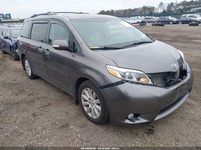 TOYOTA SIENNA 2015