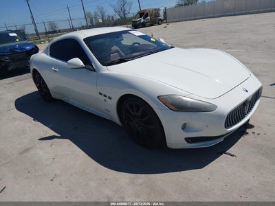 MASERATI GRANTURISMO 2012