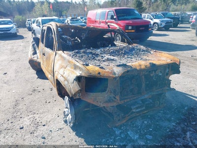TOYOTA TACOMA 2018