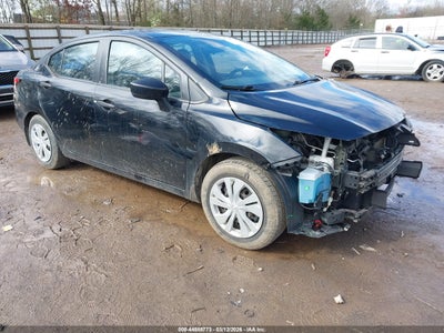 NISSAN VERSA 2020