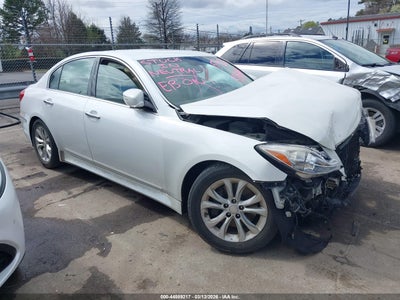 HYUNDAI GENESIS 2013