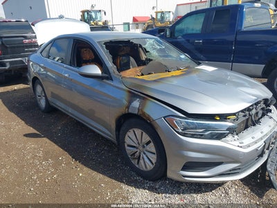 VOLKSWAGEN JETTA 2019