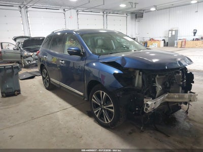 NISSAN PATHFINDER 2017