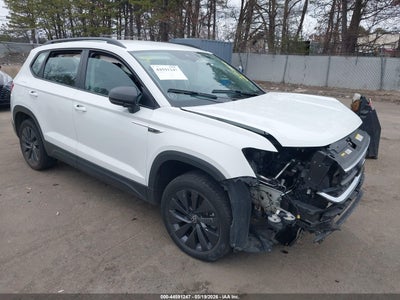 VOLKSWAGEN TAOS 2024