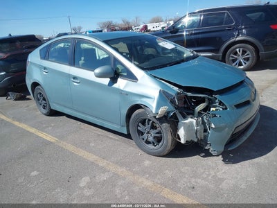 TOYOTA PRIUS 2015