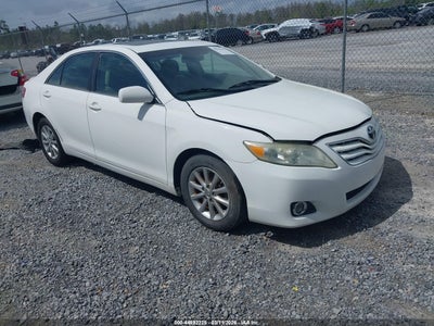 TOYOTA CAMRY 2011
