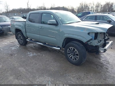 TOYOTA TACOMA 2023