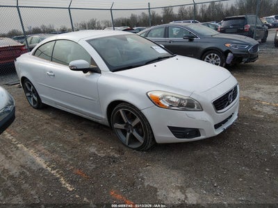 VOLVO C70 2011