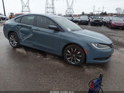 CHRYSLER 200 2015