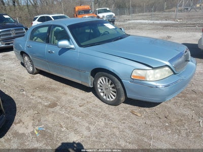 LINCOLN TOWN CAR 2005