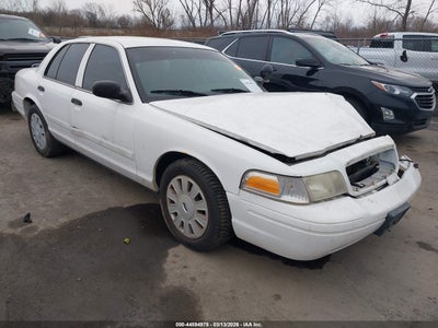 FORD CROWN VICTORIA 2010