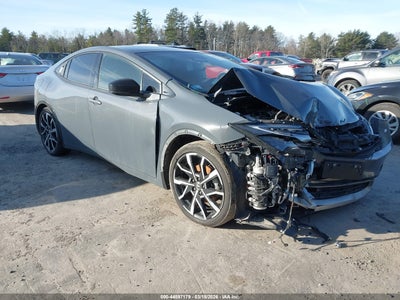 TOYOTA PRIUS PRIME 2024