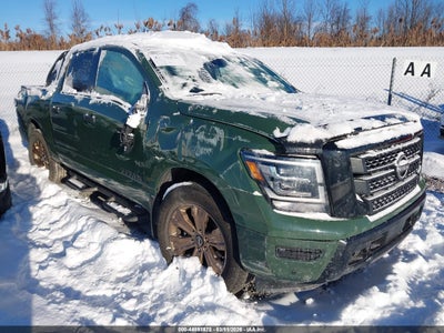 NISSAN TITAN 2024