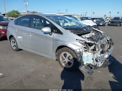 TOYOTA PRIUS 2015