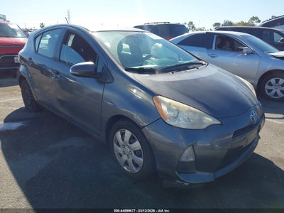 TOYOTA PRIUS C 2013