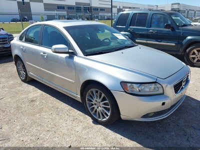 VOLVO S40 2011