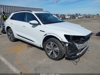 AUDI Q8 E-TRON 2024