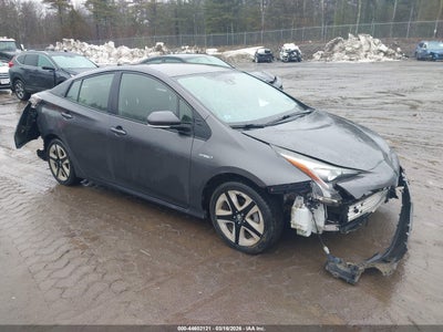 TOYOTA PRIUS 2016