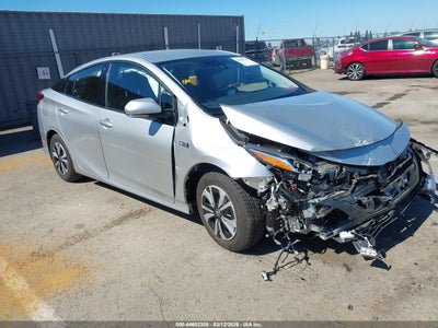 TOYOTA PRIUS PRIME 2017