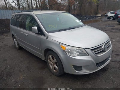 VOLKSWAGEN ROUTAN 2011