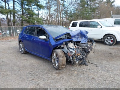 VOLKSWAGEN GOLF R 2024