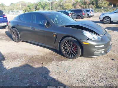 PORSCHE PANAMERA 2016