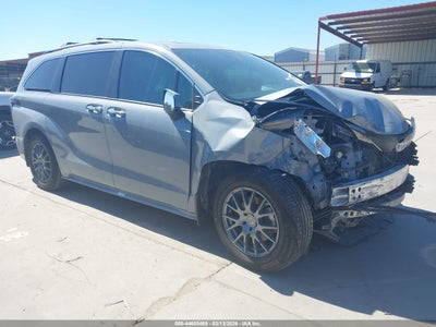 TOYOTA SIENNA 2023
