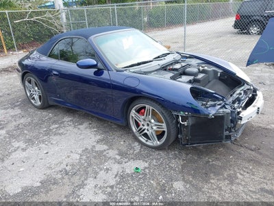 PORSCHE 911 2004