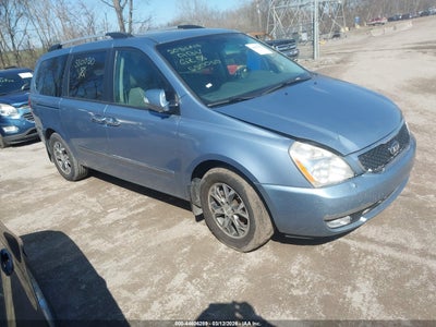 KIA SEDONA 2014