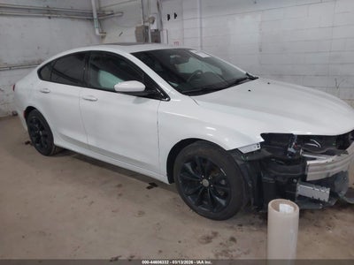CHRYSLER 200 2015