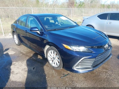 TOYOTA CAMRY 2021
