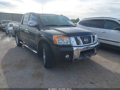NISSAN TITAN 2015