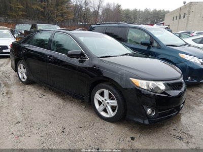TOYOTA CAMRY 2012