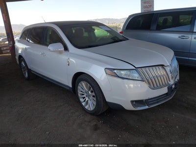 LINCOLN MKT 2012
