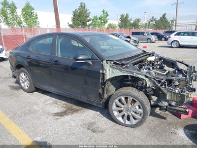 TOYOTA CAMRY 2025