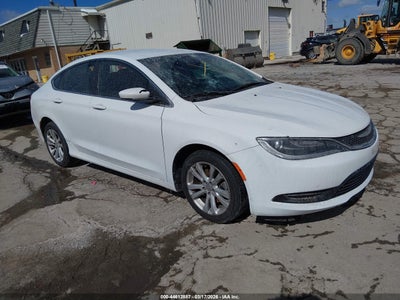 CHRYSLER 200 2017