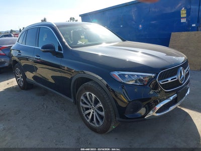 MERCEDES-BENZ GLC 300 2024
