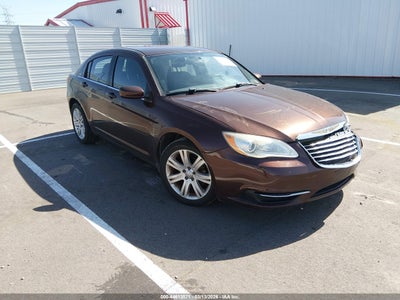 CHRYSLER 200 2013