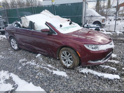 CHRYSLER 200 2015