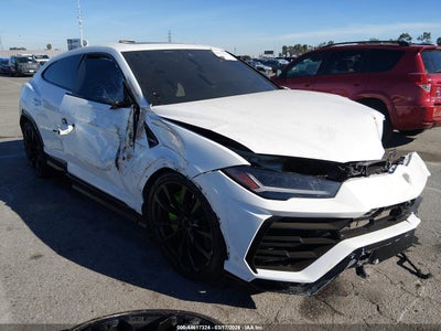 LAMBORGHINI URUS 2022