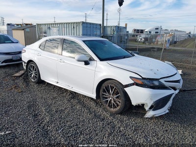 TOYOTA CAMRY 2021