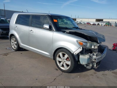 SCION XB 2010