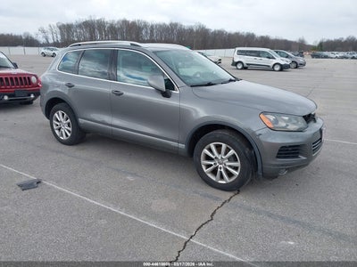 VOLKSWAGEN TOUAREG 2013