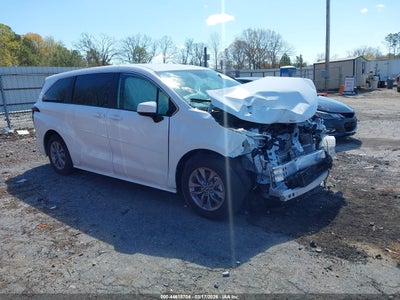 TOYOTA SIENNA 2025