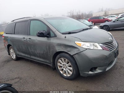 TOYOTA SIENNA 2012