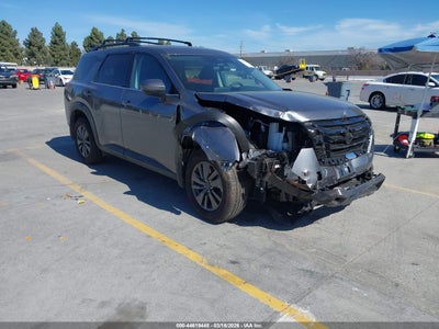 NISSAN PATHFINDER 2025