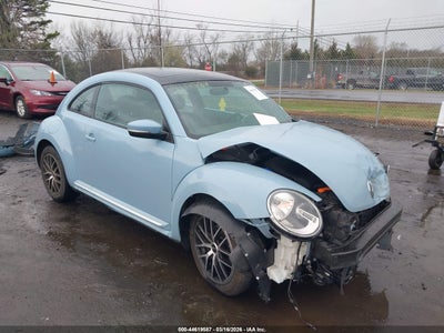 VOLKSWAGEN BEETLE 2014