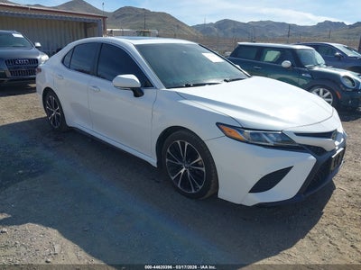 TOYOTA CAMRY 2018