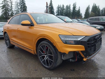 AUDI Q8 2021